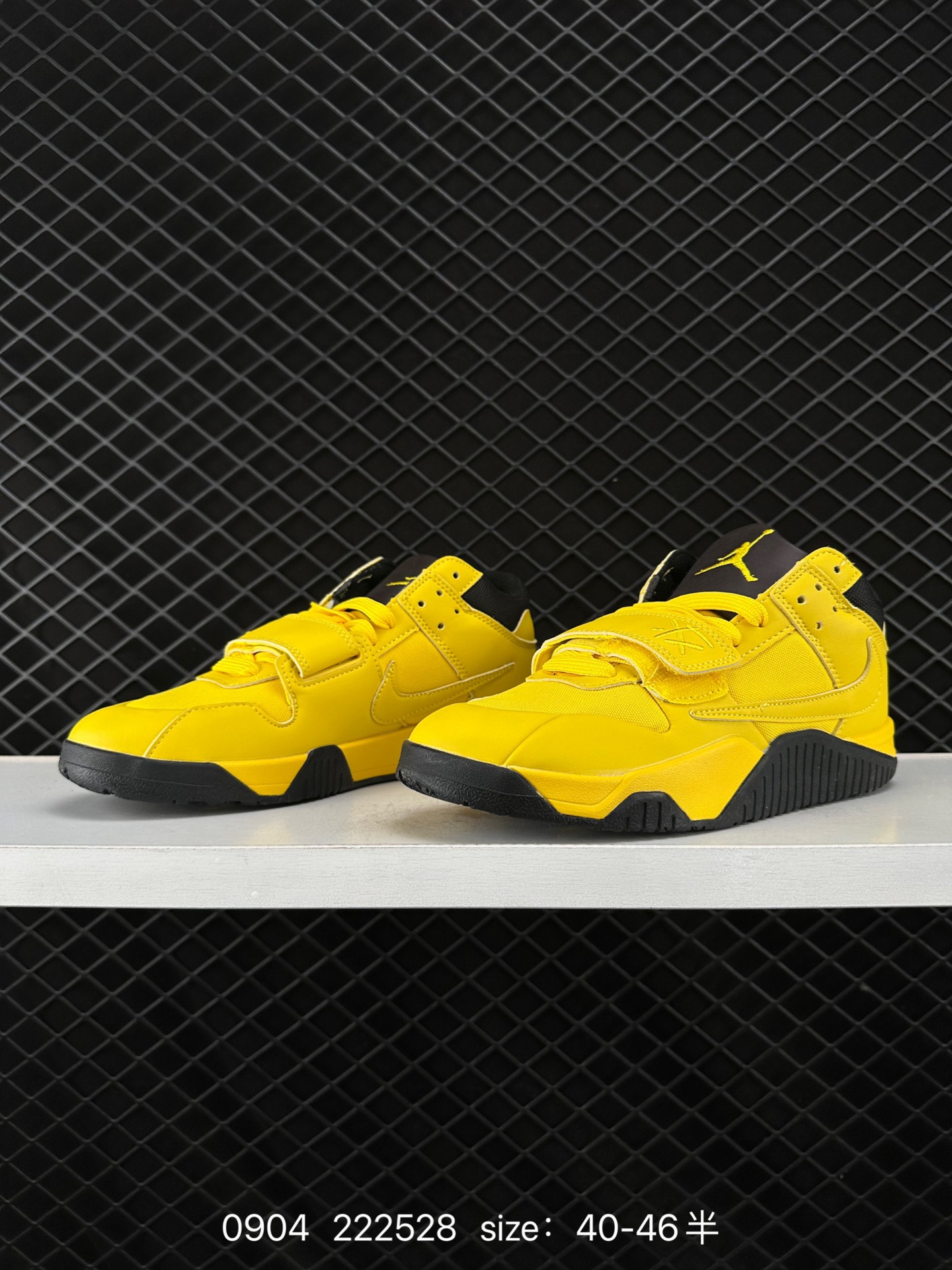 Travis Scott x Jordan Cut The Check AJ1